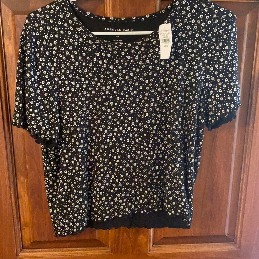 American Eagle soft shirt